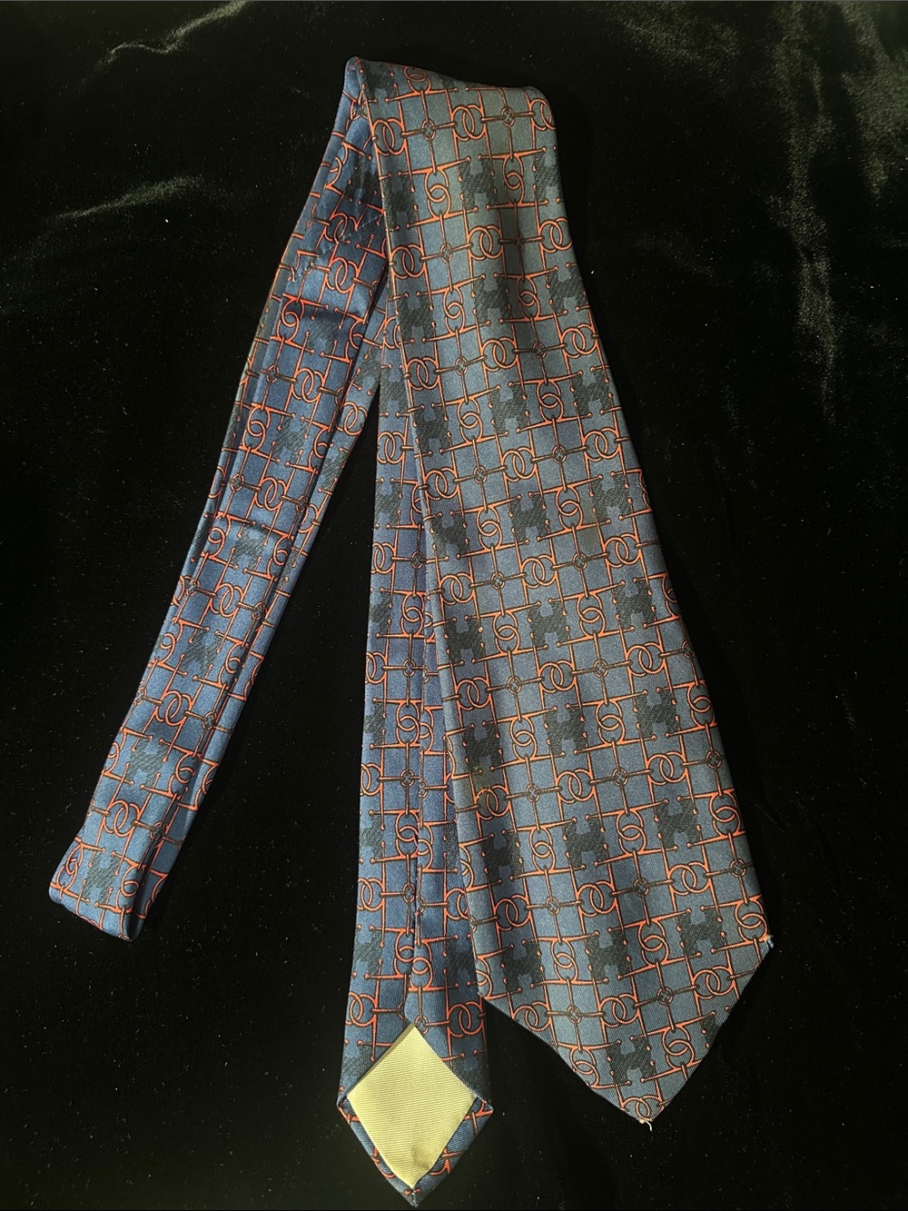 Hermes Blue Silk Tie with red Geometric Chain Motif